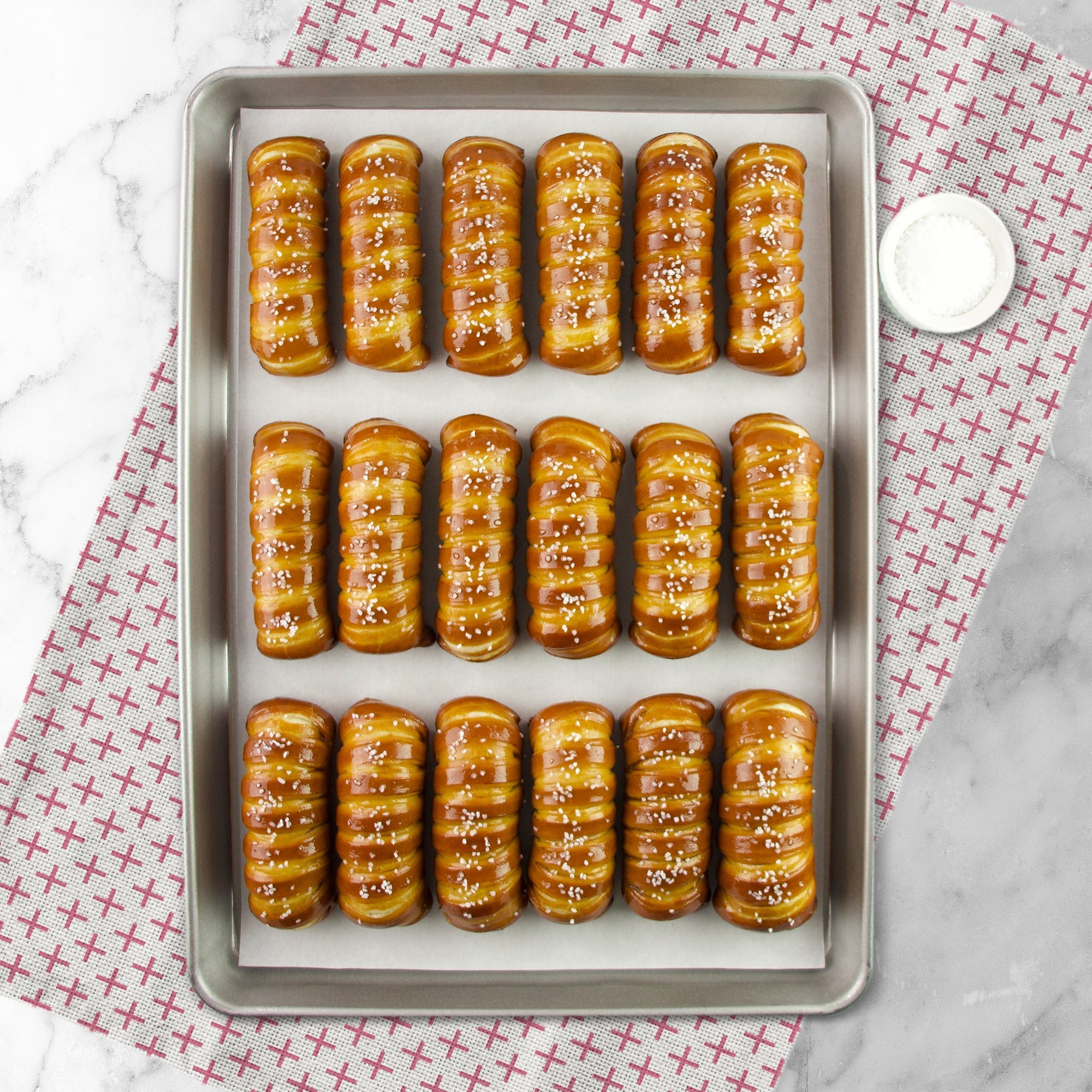 【箱付き】 新品未開封 正規品 13点セット トースト スフレ ワッフル Turnbuckle Soft Pretzel Box - Well Wishes – Eastern Standard